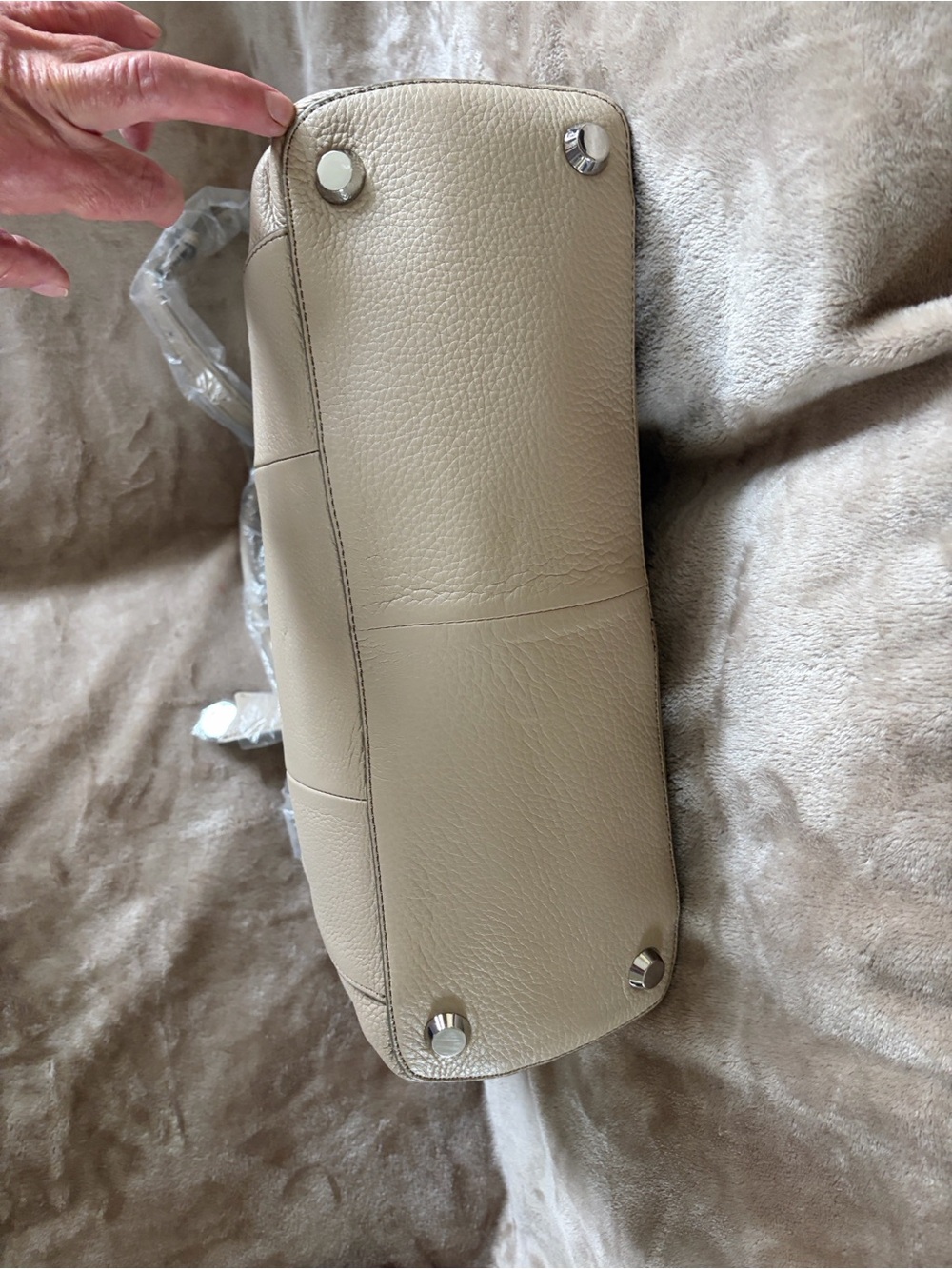 GILI vintage Leather Satchel Handbag in Light Taupe - Women Bags - Picture 3 of 4